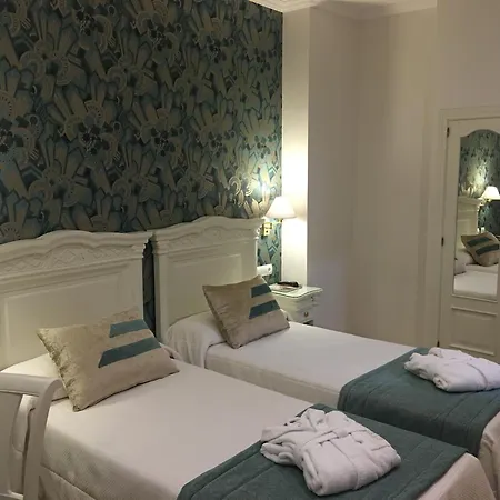 Adriano Boutique Hotel