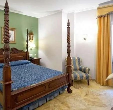 Adriano Boutique 3* Sevilla