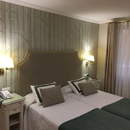 Adriano Boutique Sevilla