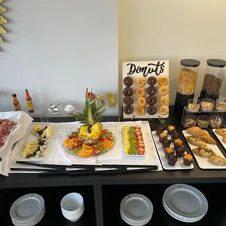 Adriano Boutique Отель