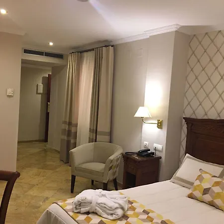 아드리아노 부티크 세비야