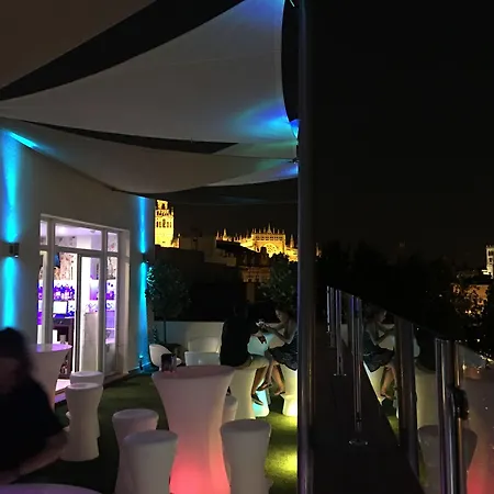 Adriano Boutique מלון