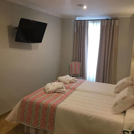 Adriano Boutique 3*