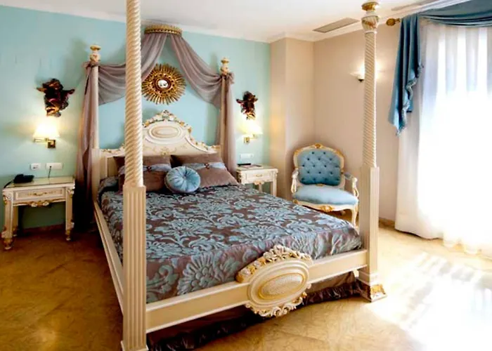 Hotel Adriano Boutique 3*