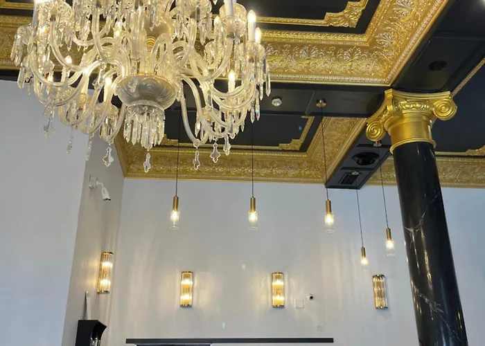 Hotel Adriano Boutique 3*