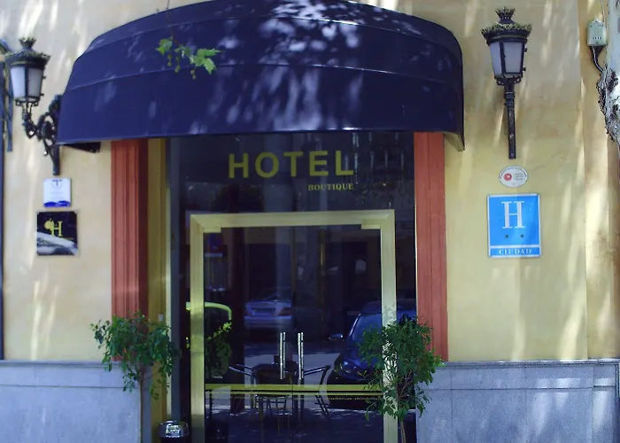 Adriano Boutique Séville