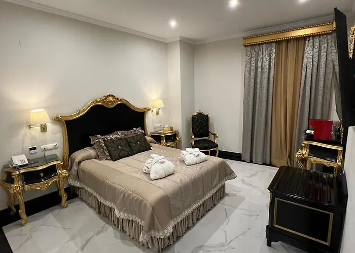 Adriano Boutique Hotel 3*