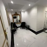 Adriano Boutique 3*